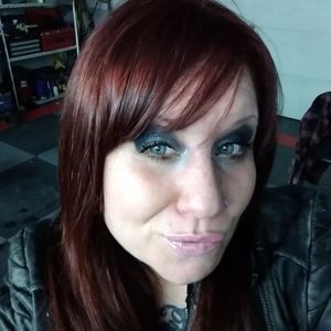 Meet your Posher, Monique